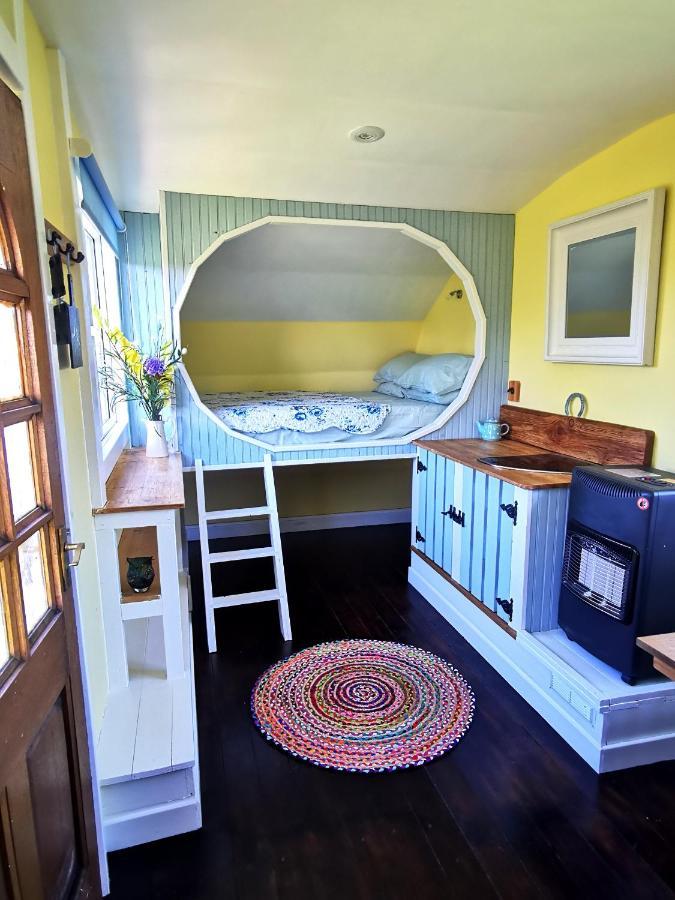 Bluebell Off-Grid Van Newton Stewart Bagian luar foto