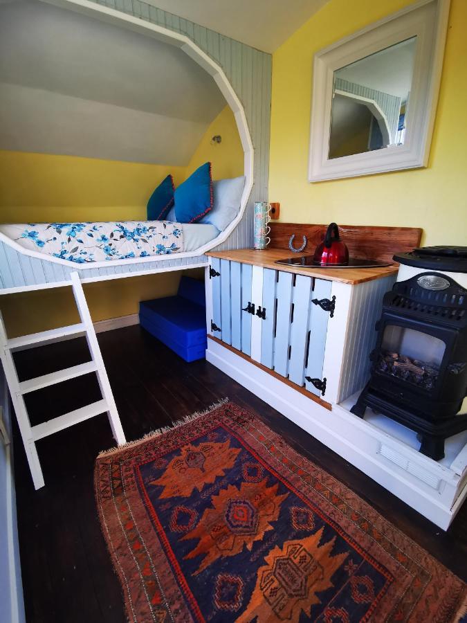 Bluebell Off-Grid Van Newton Stewart Bagian luar foto
